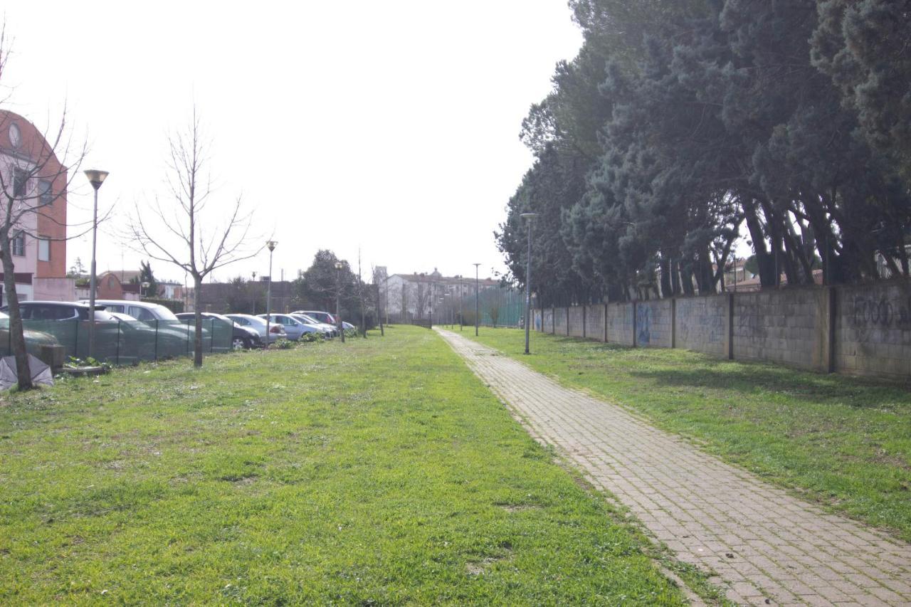 1Km Dalla Torre Appart. Con Balcone E Posto Auto Pisa Exterior foto